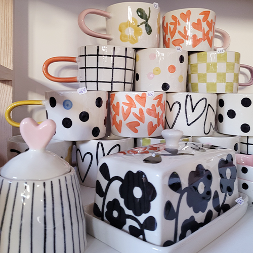 Visuel-Arts-de-vivre-torchons-Marque-Hirondelles-&-Cie_Le-Carrousel-de-Vern