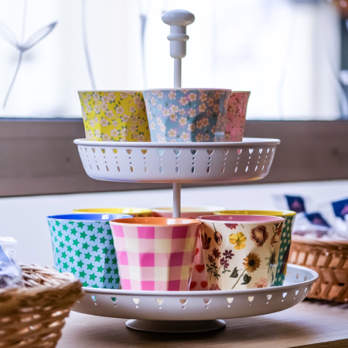 Visuel-Arts-de-vivre-tasses-Marque-Rice-Le-Carrousel-de-Vern