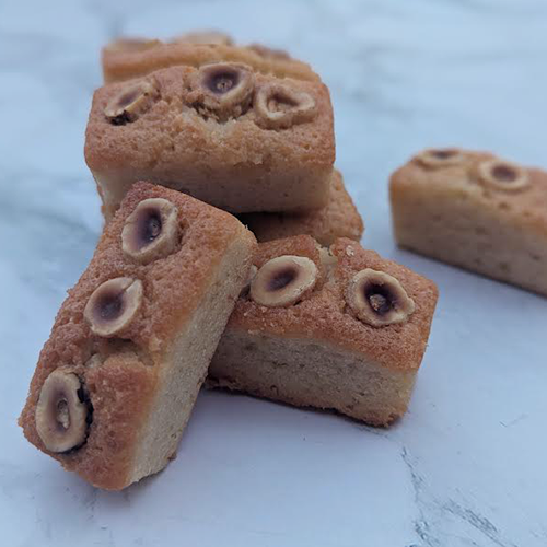 Visuel-delices-Financier-noisette-Marque-Aux-Petites-Merveilles-Le-Carrousel-de-Vern